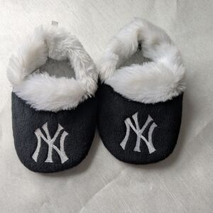 New York Yankees Baby Slippers